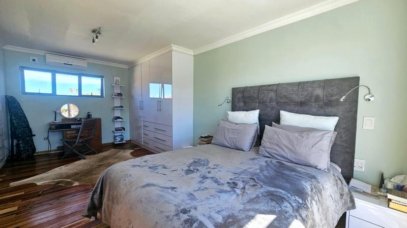 3 Bedroom Property for Sale in Dana Bay Western Cape